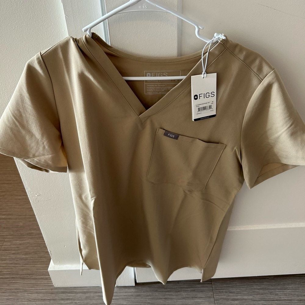 FIGS NWT Sandstone scrub set size med